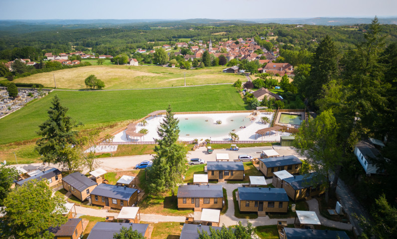 Le Sequoia, Dordogne.jpg