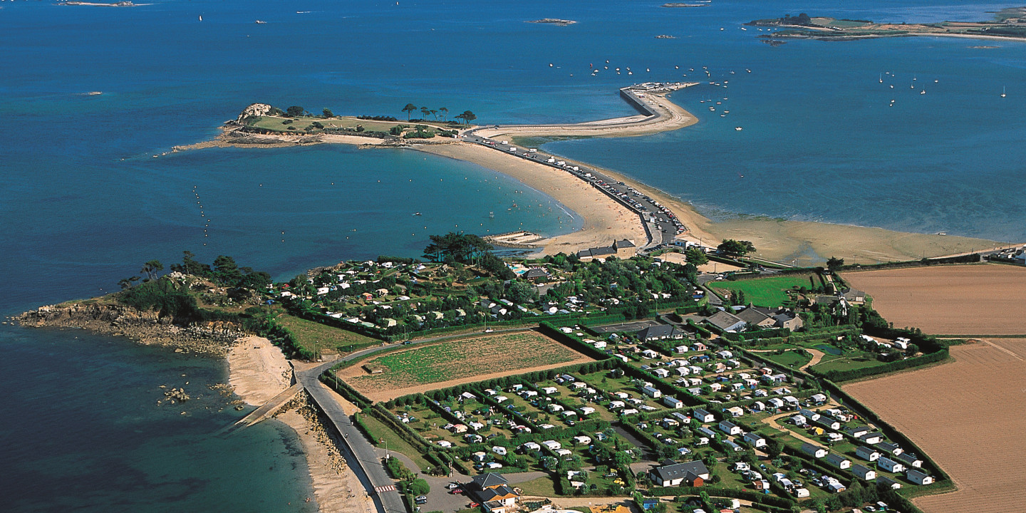 Camping Baie de St Pol - Bretagne (2).jpg